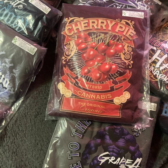 Custom Graphic hoodie pullover "cherrypie - Picture 4 of 4